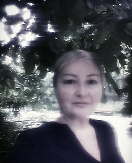Оля