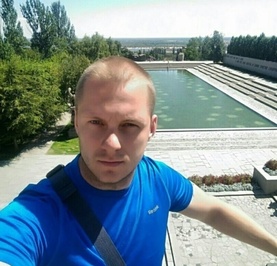 Андрей Грив
