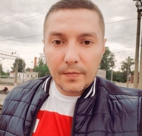 Артём
